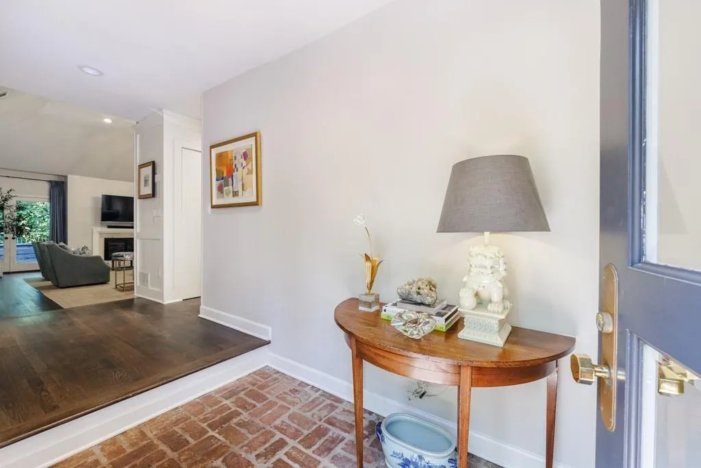 5530 W Idlewood Lane, Atlanta, Georgia 30327, 5 Bedrooms Bedrooms, ,3 BathroomsBathrooms,Residential,Sold,5530 W Idlewood Lane,7447666 5530 W Idlewood Lane, Atlanta, Georgia 30327, 5 Bedrooms Bedrooms, ,3 BathroomsBathrooms,Residential,Sold,5530 W Idlewood Lane,7447666