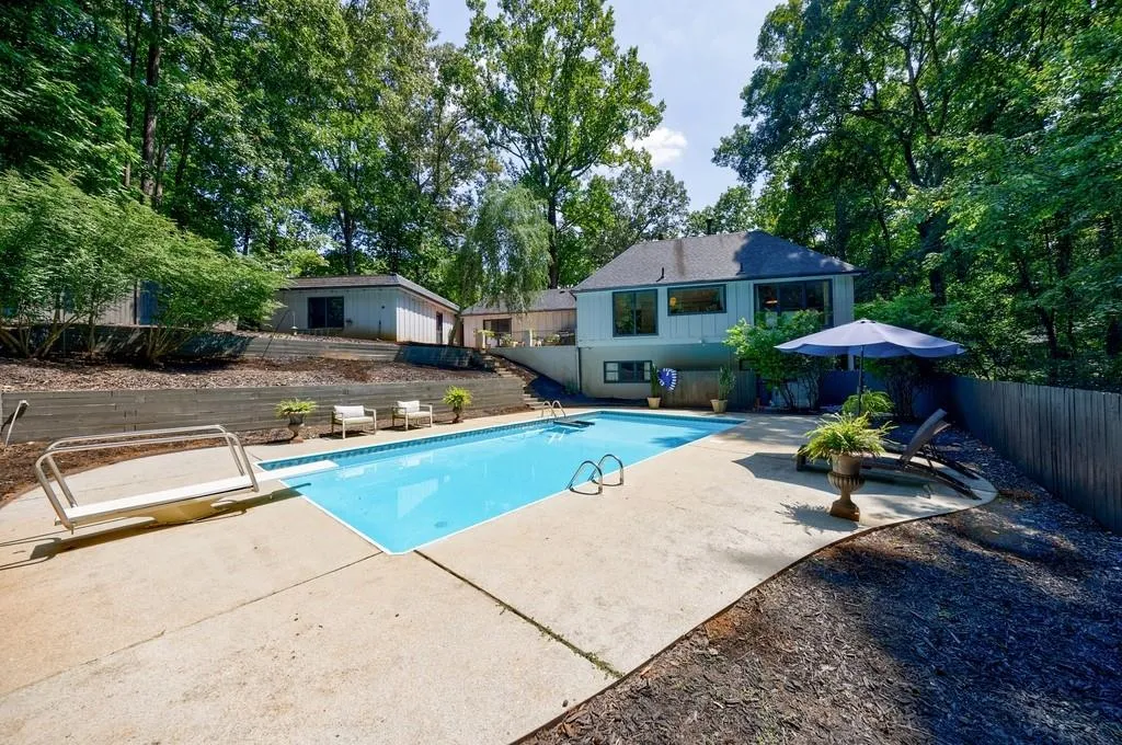 5530 W Idlewood Lane, Atlanta, Georgia 30327, 5 Bedrooms Bedrooms, ,3 BathroomsBathrooms,Residential,Sold,5530 W Idlewood Lane,7447666 5530 W Idlewood Lane, Atlanta, Georgia 30327, 5 Bedrooms Bedrooms, ,3 BathroomsBathrooms,Residential,Sold,5530 W Idlewood Lane,7447666