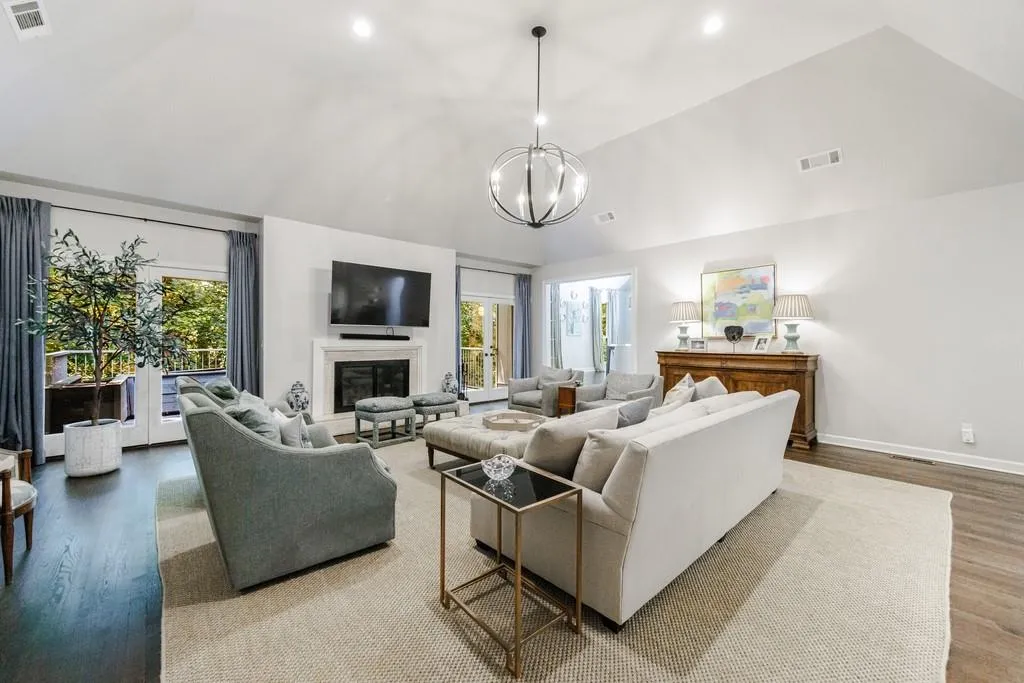 5530 W Idlewood Lane, Atlanta, Georgia 30327, 5 Bedrooms Bedrooms, ,3 BathroomsBathrooms,Residential,Sold,5530 W Idlewood Lane,7447666 5530 W Idlewood Lane, Atlanta, Georgia 30327, 5 Bedrooms Bedrooms, ,3 BathroomsBathrooms,Residential,Sold,5530 W Idlewood Lane,7447666