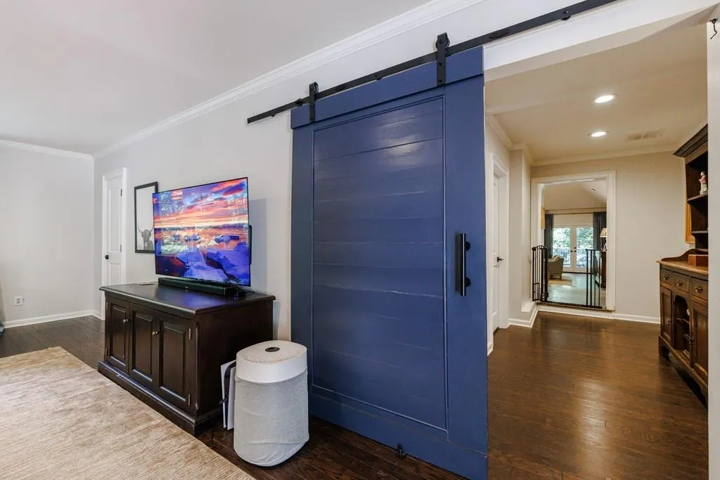 5530 W Idlewood Lane, Atlanta, Georgia 30327, 5 Bedrooms Bedrooms, ,3 BathroomsBathrooms,Residential,Sold,5530 W Idlewood Lane,7447666 5530 W Idlewood Lane, Atlanta, Georgia 30327, 5 Bedrooms Bedrooms, ,3 BathroomsBathrooms,Residential,Sold,5530 W Idlewood Lane,7447666