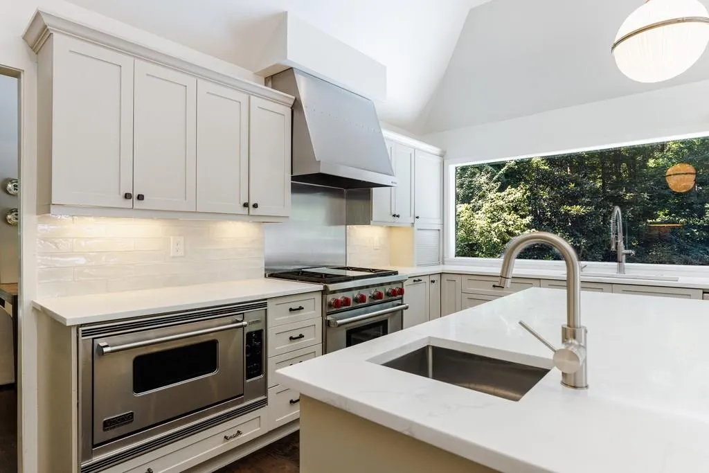 5530 W Idlewood Lane, Atlanta, Georgia 30327, 5 Bedrooms Bedrooms, ,3 BathroomsBathrooms,Residential,Sold,5530 W Idlewood Lane,7447666 5530 W Idlewood Lane, Atlanta, Georgia 30327, 5 Bedrooms Bedrooms, ,3 BathroomsBathrooms,Residential,Sold,5530 W Idlewood Lane,7447666