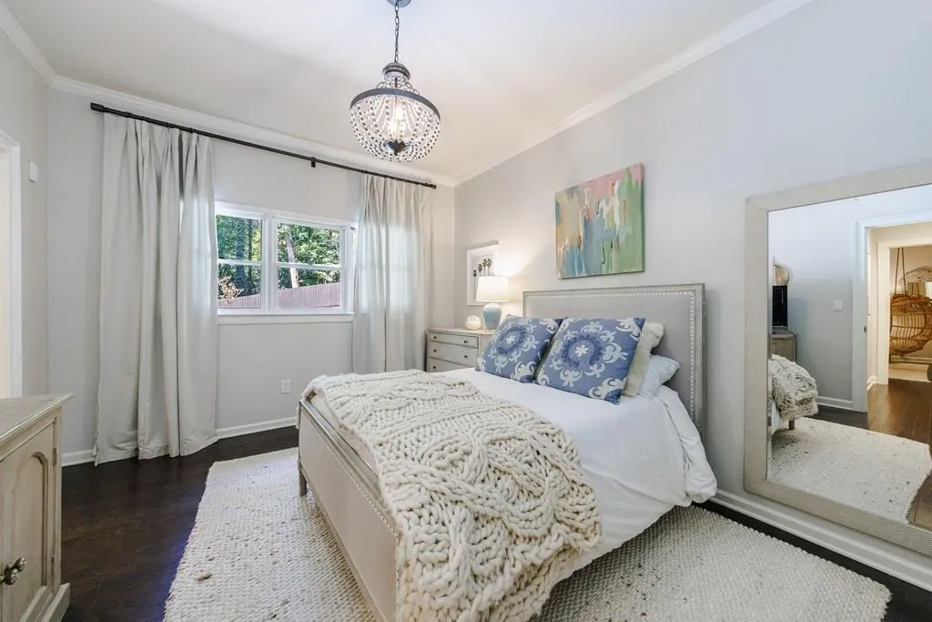 5530 W Idlewood Lane, Atlanta, Georgia 30327, 5 Bedrooms Bedrooms, ,3 BathroomsBathrooms,Residential,Sold,5530 W Idlewood Lane,7447666 5530 W Idlewood Lane, Atlanta, Georgia 30327, 5 Bedrooms Bedrooms, ,3 BathroomsBathrooms,Residential,Sold,5530 W Idlewood Lane,7447666