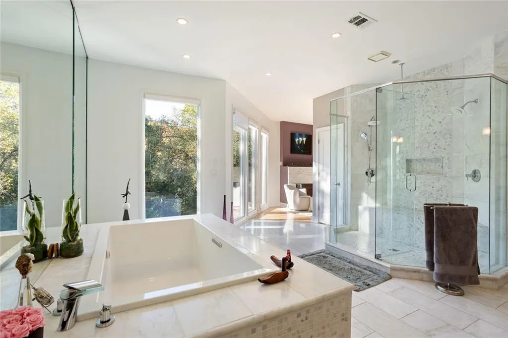 3906 Paces Ferry Road Nw, Atlanta, Georgia 30327, 6 Bedrooms Bedrooms, ,5 BathroomsBathrooms,Residential,For Sale,3906 Paces Ferry Road Nw,7677079