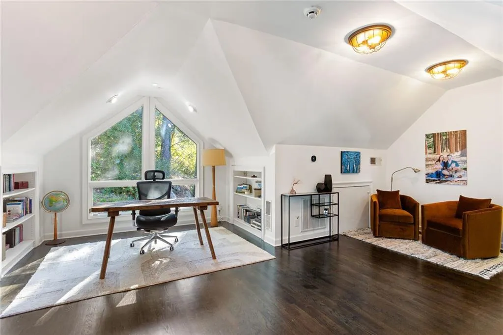 3906 Paces Ferry Road Nw, Atlanta, Georgia 30327, 6 Bedrooms Bedrooms, ,5 BathroomsBathrooms,Residential,For Sale,3906 Paces Ferry Road Nw,7677079