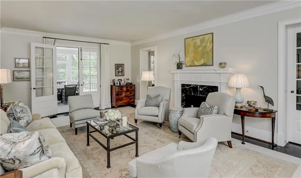3440 Knollwood Drive Nw, Atlanta, Georgia 30305, 5 Bedrooms Bedrooms, ,5 BathroomsBathrooms,Residential,Sold,3440 Knollwood Drive Nw,5853332