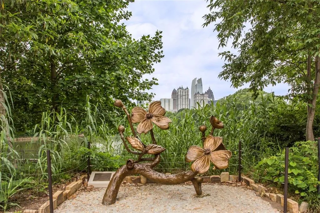 323 8th St Ne Unit 9, Atlanta, Georgia 30309, 1 Bedroom Bedrooms, ,1 BathroomBathrooms,Residential,For Sale,323 8th St Ne Unit 9,7613201