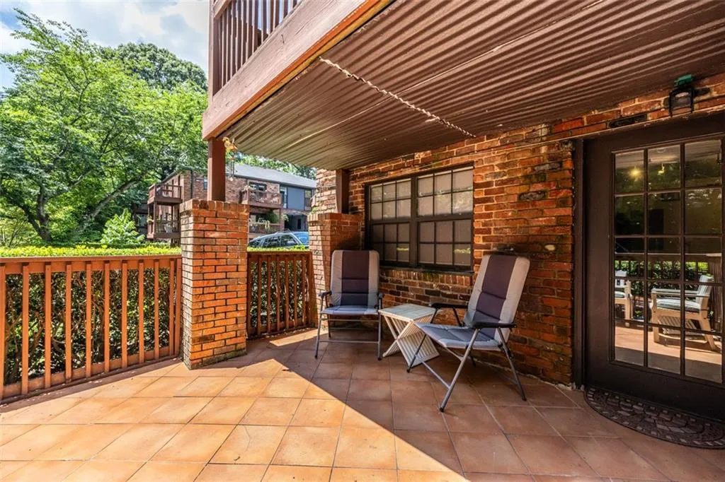 323 8th St Ne Unit 9, Atlanta, Georgia 30309, 1 Bedroom Bedrooms, ,1 BathroomBathrooms,Residential,For Sale,323 8th St Ne Unit 9,7613201