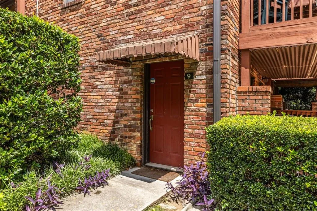 323 8th St Ne Unit 9, Atlanta, Georgia 30309, 1 Bedroom Bedrooms, ,1 BathroomBathrooms,Residential,For Sale,323 8th St Ne Unit 9,7613201