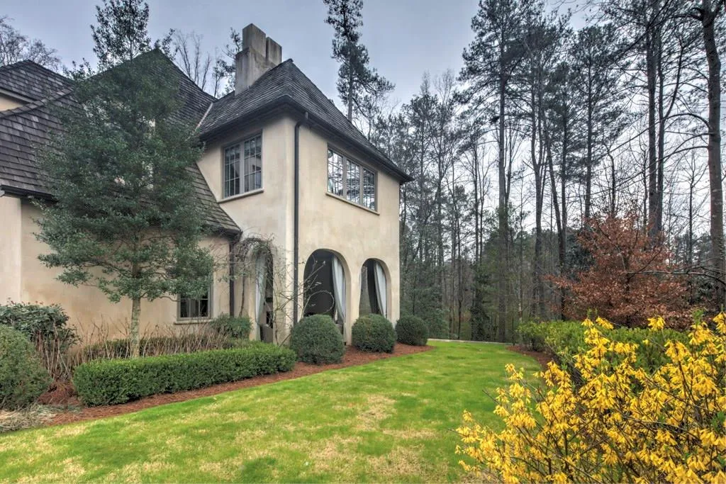 5537 Long Island Drive Nw, Atlanta, Georgia 30327, 5 Bedrooms Bedrooms, ,4 BathroomsBathrooms,Residential,Sold,5537 Long Island Drive Nw,5809351
