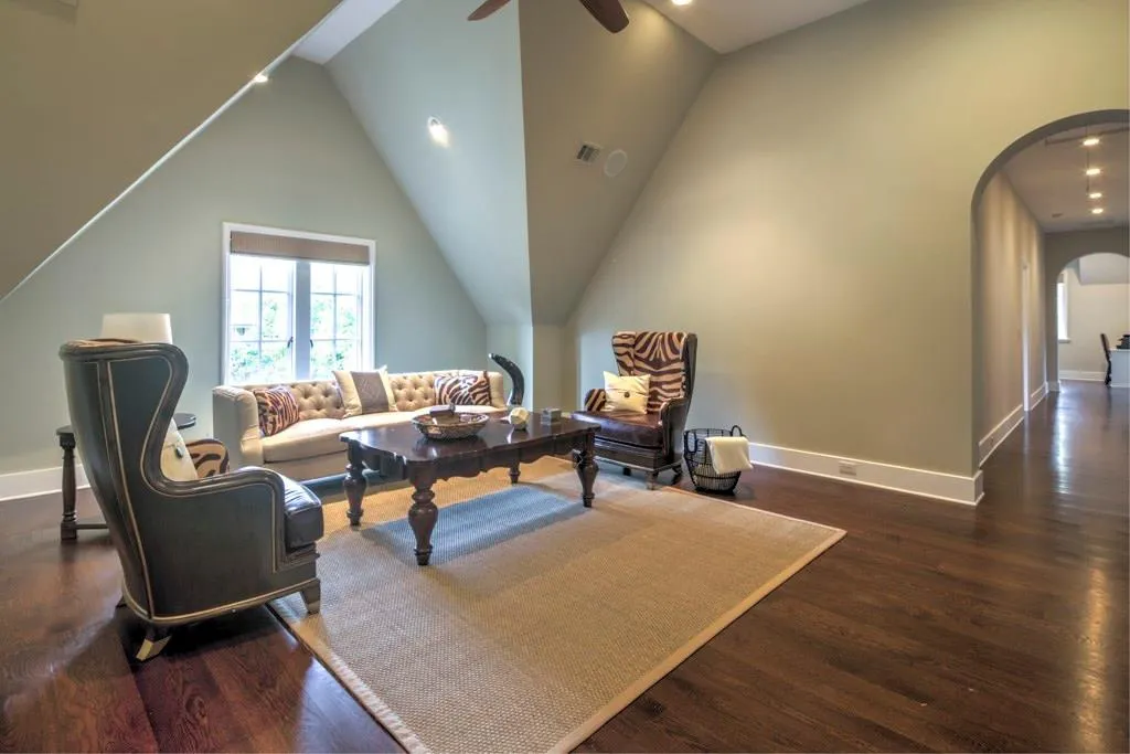 5537 Long Island Drive Nw, Atlanta, Georgia 30327, 5 Bedrooms Bedrooms, ,4 BathroomsBathrooms,Residential,Sold,5537 Long Island Drive Nw,5809351