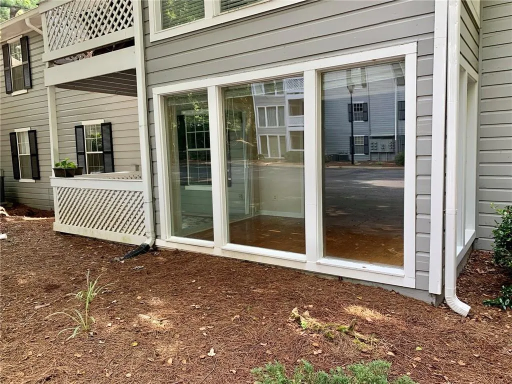 308 Natchez Trace Unit 308, Sandy Springs, Georgia 30350, 2 Bedrooms Bedrooms, ,1 BathroomBathrooms,Residential,Sold,308 Natchez Trace Unit 308,6927024