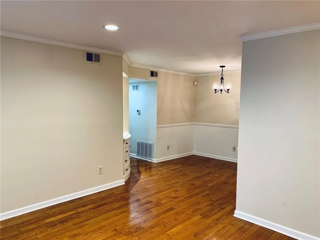 308 Natchez Trace Unit 308, Sandy Springs, Georgia 30350, 2 Bedrooms Bedrooms, ,1 BathroomBathrooms,Residential,Sold,308 Natchez Trace Unit 308,6927024