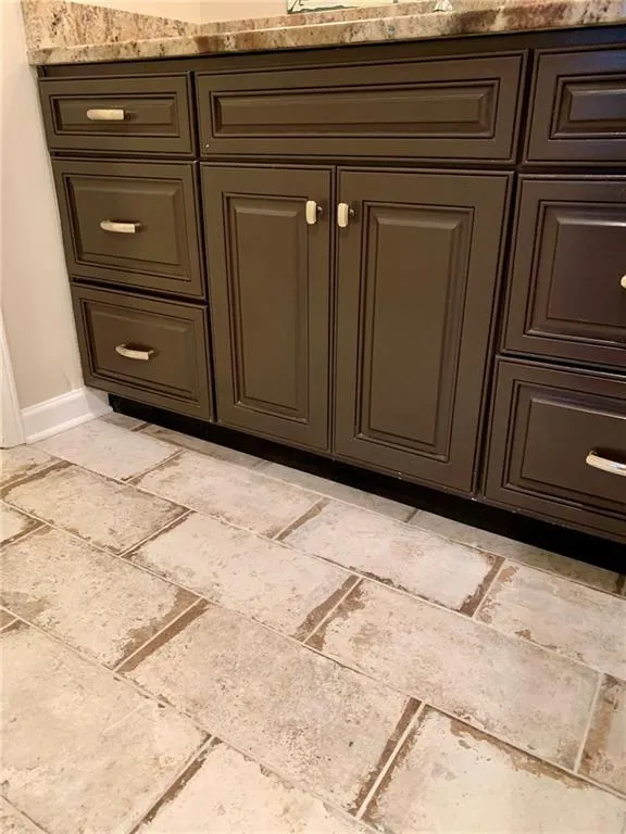 308 Natchez Trace Unit 308, Sandy Springs, Georgia 30350, 2 Bedrooms Bedrooms, ,1 BathroomBathrooms,Residential,Sold,308 Natchez Trace Unit 308,6927024