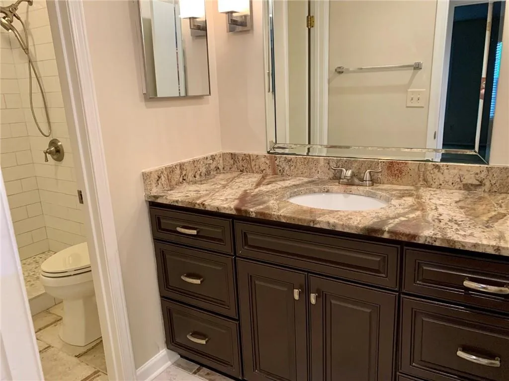 308 Natchez Trace Unit 308, Sandy Springs, Georgia 30350, 2 Bedrooms Bedrooms, ,1 BathroomBathrooms,Residential,Sold,308 Natchez Trace Unit 308,6927024