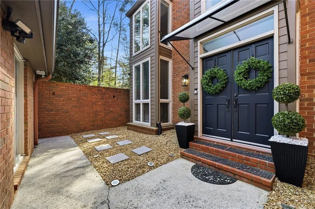 47 Willow Glen, Atlanta, Georgia 30342, 3 Bedrooms Bedrooms, ,3 BathroomsBathrooms,Residential,For Sale,47 Willow Glen,7742844