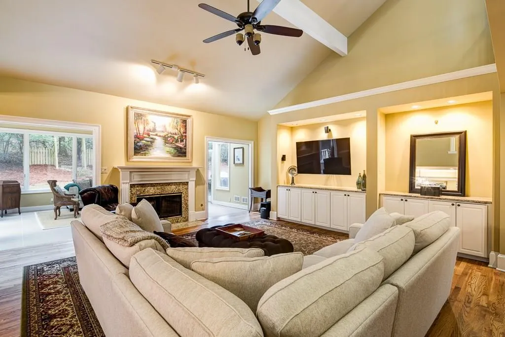 3270 Spalding Drive, Sandy Springs, Georgia 30350, 5 Bedrooms Bedrooms, ,4 BathroomsBathrooms,Residential,Sold,3270 Spalding Drive,5810238