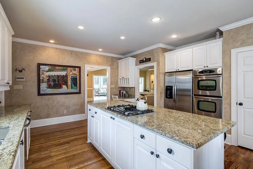 3270 Spalding Drive, Sandy Springs, Georgia 30350, 5 Bedrooms Bedrooms, ,4 BathroomsBathrooms,Residential,Sold,3270 Spalding Drive,5810238