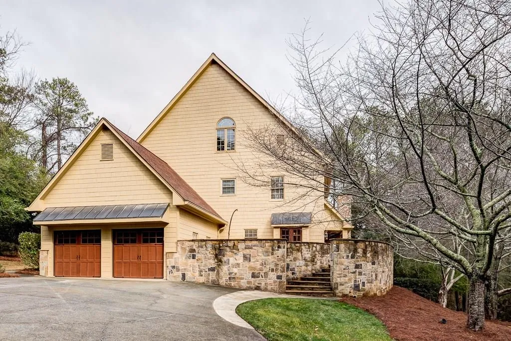 3270 Spalding Drive, Sandy Springs, Georgia 30350, 5 Bedrooms Bedrooms, ,4 BathroomsBathrooms,Residential,Sold,3270 Spalding Drive,5810238