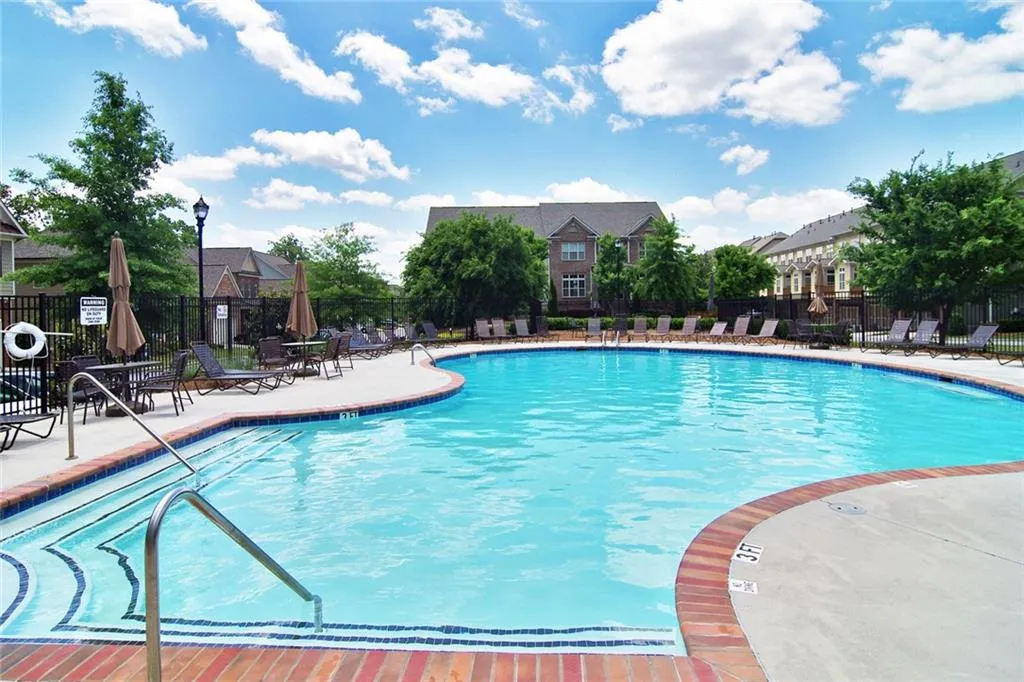 7265 Glisten Avenue Unit 126, Atlanta, Georgia 30328, 2 Bedrooms Bedrooms, ,2 BathroomsBathrooms,Residential,Sold,7265 Glisten Avenue Unit 126,5691203