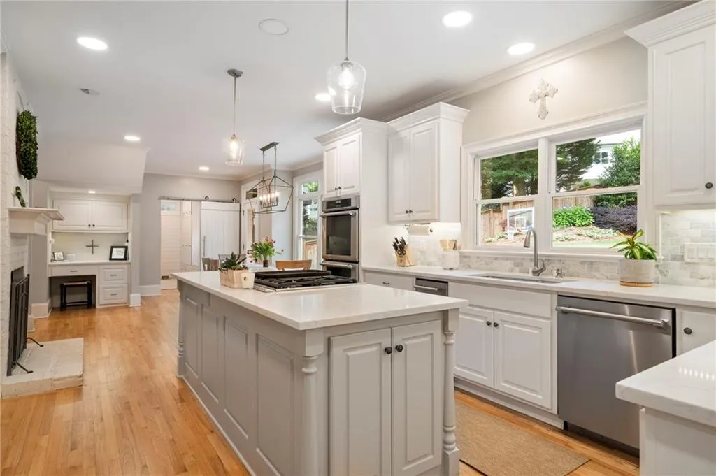3894 Land O Lakes Drive Ne, Atlanta, Georgia 30342, 5 Bedrooms Bedrooms, ,4 BathroomsBathrooms,Residential,For Sale,3894 Land O Lakes Drive Ne,7668444