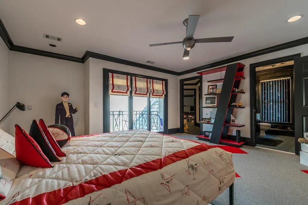 210 Riverland Court, Sandy Springs, Georgia 30350, 5 Bedrooms Bedrooms, ,4 BathroomsBathrooms,Residential,Sold,210 Riverland Court,6110203