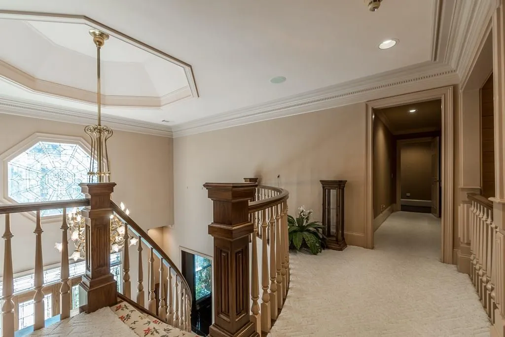 210 Riverland Court, Sandy Springs, Georgia 30350, 5 Bedrooms Bedrooms, ,4 BathroomsBathrooms,Residential,Sold,210 Riverland Court,6110203