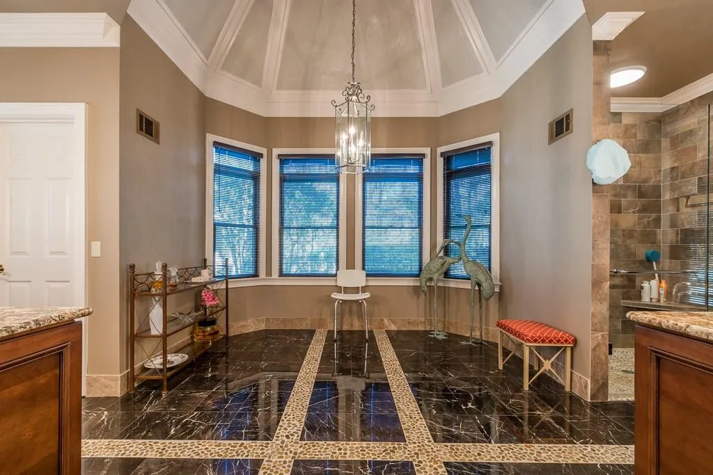 210 Riverland Court, Sandy Springs, Georgia 30350, 5 Bedrooms Bedrooms, ,4 BathroomsBathrooms,Residential,Sold,210 Riverland Court,6110203