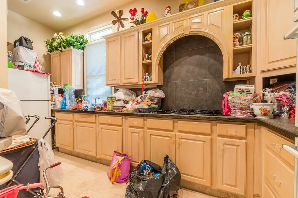 210 Riverland Court, Sandy Springs, Georgia 30350, 5 Bedrooms Bedrooms, ,4 BathroomsBathrooms,Residential,Sold,210 Riverland Court,6110203