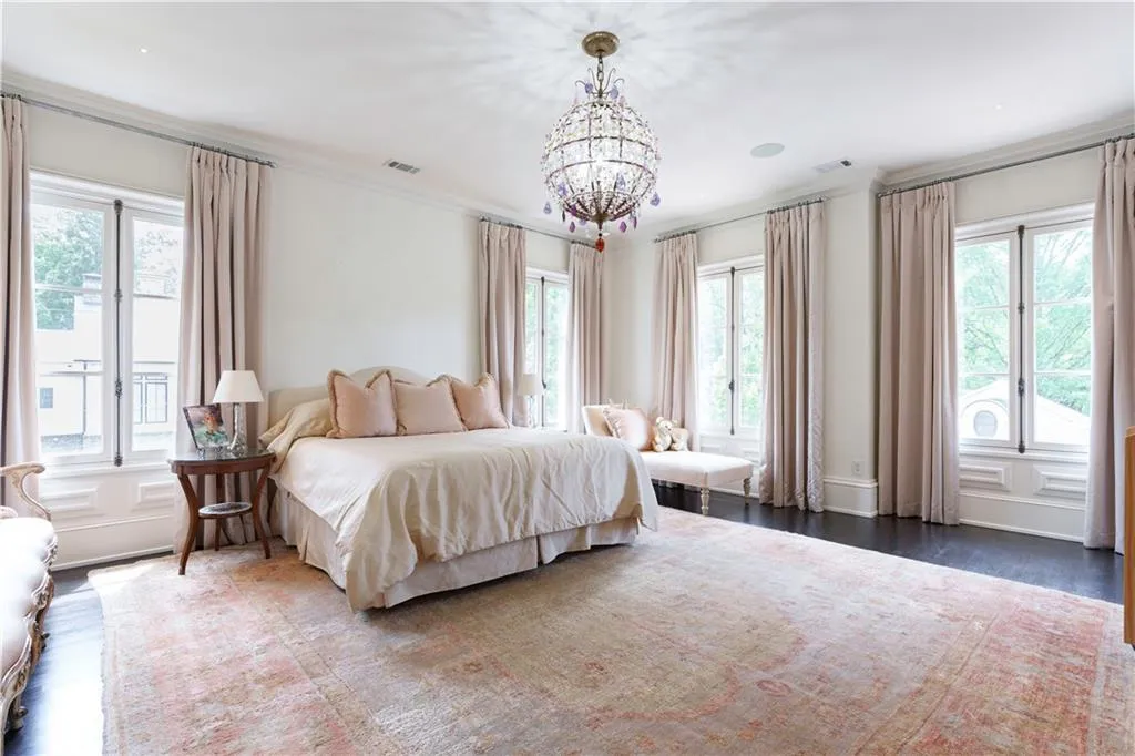 225 W Paces Ferry Road Nw, Atlanta, Georgia 30305, 5 Bedrooms Bedrooms, ,5 BathroomsBathrooms,Residential,For Sale,225 W Paces Ferry Road Nw,7654987