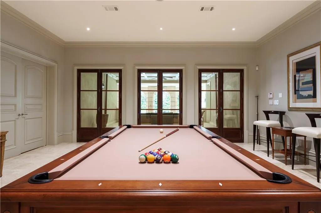 225 W Paces Ferry Road Nw, Atlanta, Georgia 30305, 5 Bedrooms Bedrooms, ,5 BathroomsBathrooms,Residential,For Sale,225 W Paces Ferry Road Nw,7654987