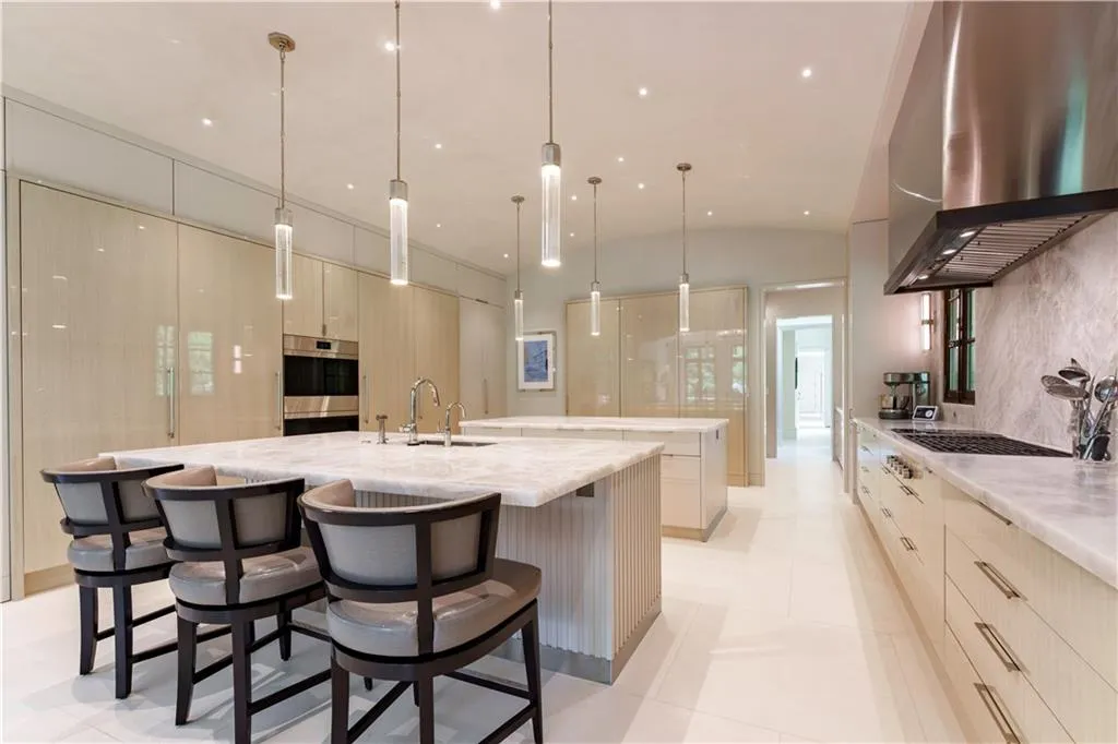 225 W Paces Ferry Road Nw, Atlanta, Georgia 30305, 5 Bedrooms Bedrooms, ,5 BathroomsBathrooms,Residential,For Sale,225 W Paces Ferry Road Nw,7654987
