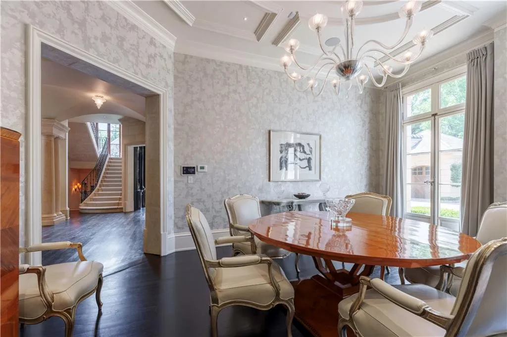 225 W Paces Ferry Road Nw, Atlanta, Georgia 30305, 5 Bedrooms Bedrooms, ,5 BathroomsBathrooms,Residential,For Sale,225 W Paces Ferry Road Nw,7654987