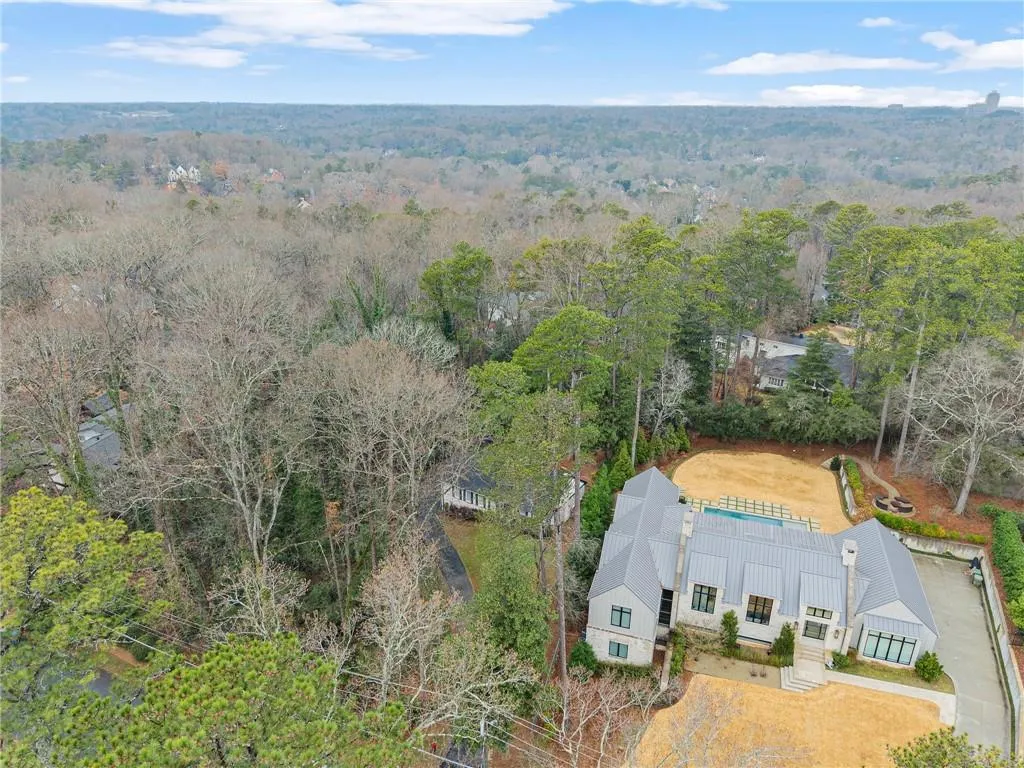 4540 Club Valley Drive Ne, Brookhaven, Georgia 30319, 4 Bedrooms Bedrooms, ,3 BathroomsBathrooms,Residential,For Sale,4540 Club Valley Drive Ne,7511729