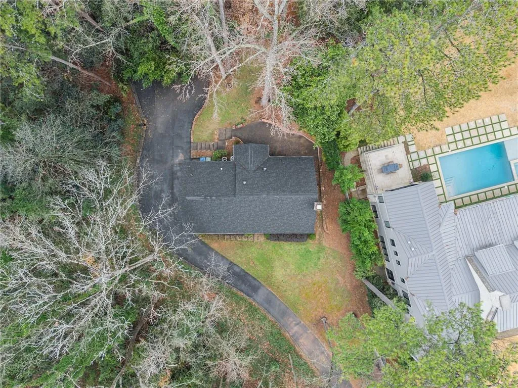4540 Club Valley Drive Ne, Brookhaven, Georgia 30319, 4 Bedrooms Bedrooms, ,3 BathroomsBathrooms,Residential,For Sale,4540 Club Valley Drive Ne,7511729