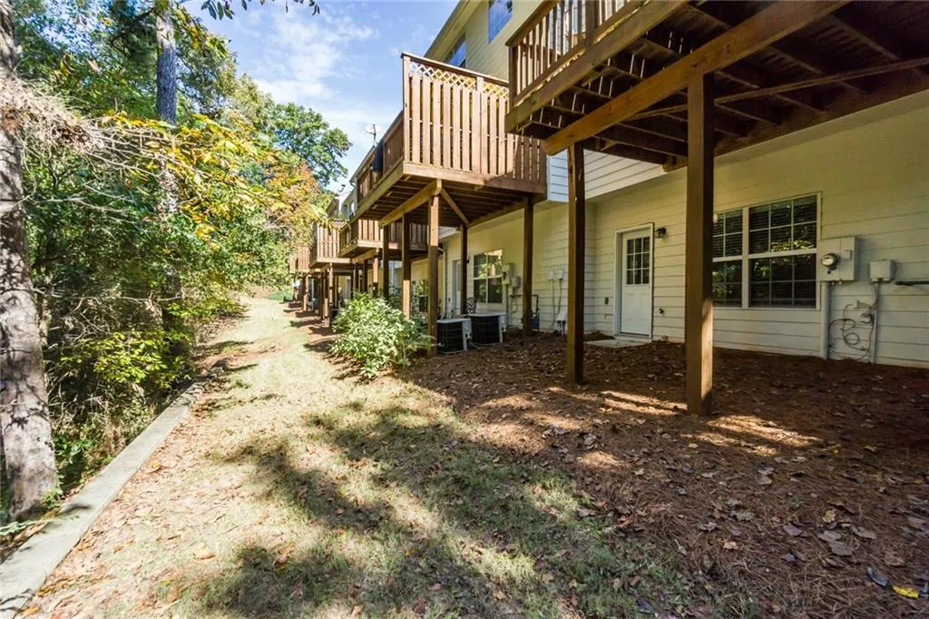 7826 Welsford Point, Sandy Springs, Georgia 30350, 3 Bedrooms Bedrooms, ,3 BathroomsBathrooms,Residential,Sold,7826 Welsford Point,5927347
