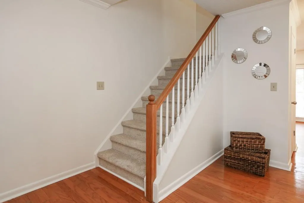 6900 Roswell Road Unit F6, Atlanta, Georgia 30328, 2 Bedrooms Bedrooms, ,2 BathroomsBathrooms,Residential,Sold,6900 Roswell Road Unit F6,5931119