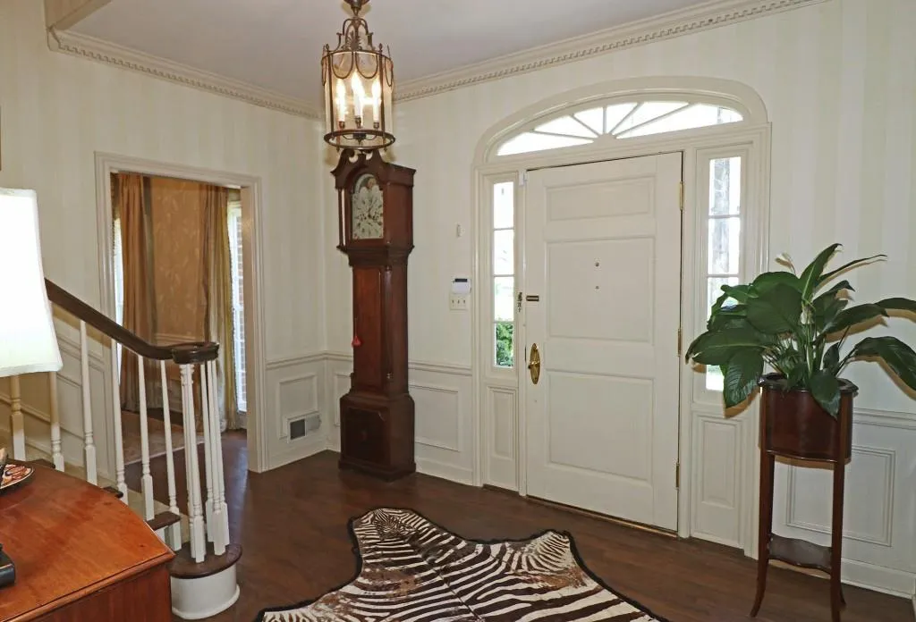 6060 Weatherly Drive, Sandy Springs, Georgia 30328, 4 Bedrooms Bedrooms, ,4 BathroomsBathrooms,Residential,Sold,6060 Weatherly Drive,6529957