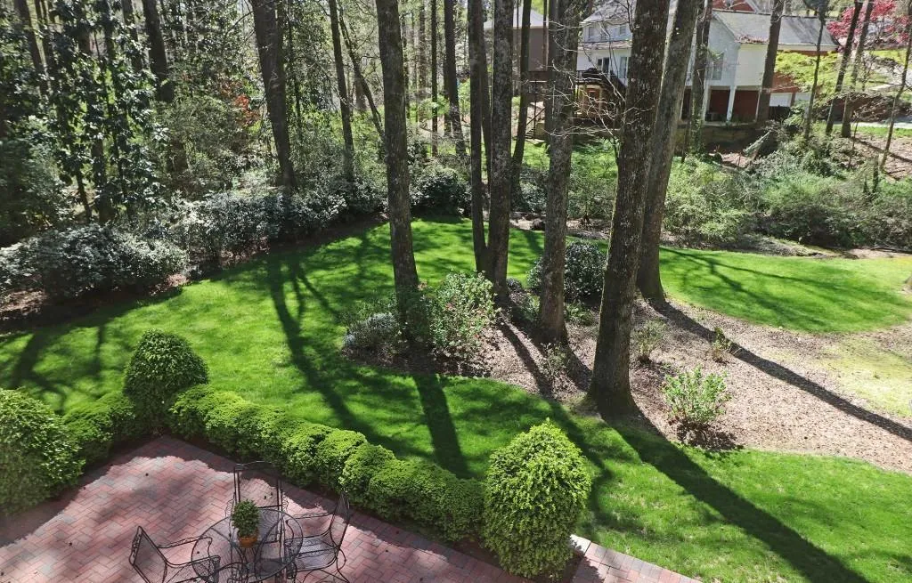 6060 Weatherly Drive, Sandy Springs, Georgia 30328, 4 Bedrooms Bedrooms, ,4 BathroomsBathrooms,Residential,Sold,6060 Weatherly Drive,6529957