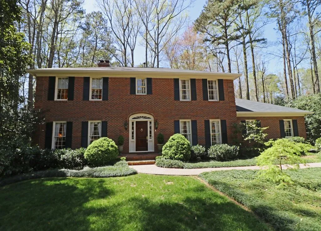 6060 Weatherly Drive, Sandy Springs, Georgia 30328, 4 Bedrooms Bedrooms, ,4 BathroomsBathrooms,Residential,Sold,6060 Weatherly Drive,6529957