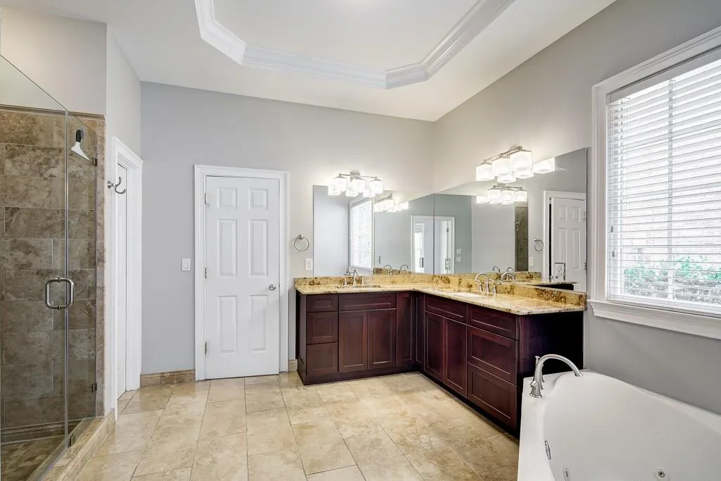 255 Wembley Circle, Atlanta, Georgia 30328, 5 Bedrooms Bedrooms, ,4 BathroomsBathrooms,Residential,Sold,255 Wembley Circle,6569007