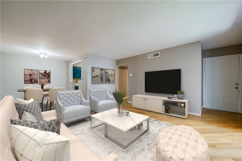 1308 Wingate Way, Sandy Springs, Georgia 30350, 2 Bedrooms Bedrooms, ,2 BathroomsBathrooms,Residential,Sold,1308 Wingate Way,7318108