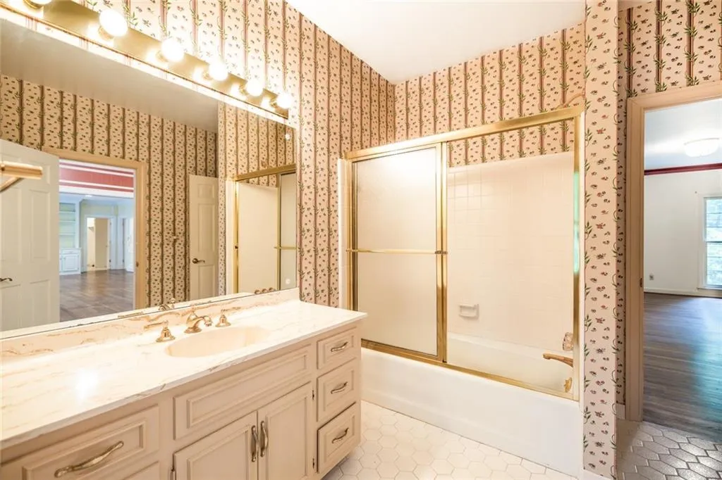 4 Bentley Trace Manor, Atlanta, Georgia 30327, 5 Bedrooms Bedrooms, ,4 BathroomsBathrooms,Residential,Sold,4 Bentley Trace Manor,7059591 4 Bentley Trace Manor, Atlanta, Georgia 30327, 5 Bedrooms Bedrooms, ,4 BathroomsBathrooms,Residential,Sold,4 Bentley Trace Manor,7059591