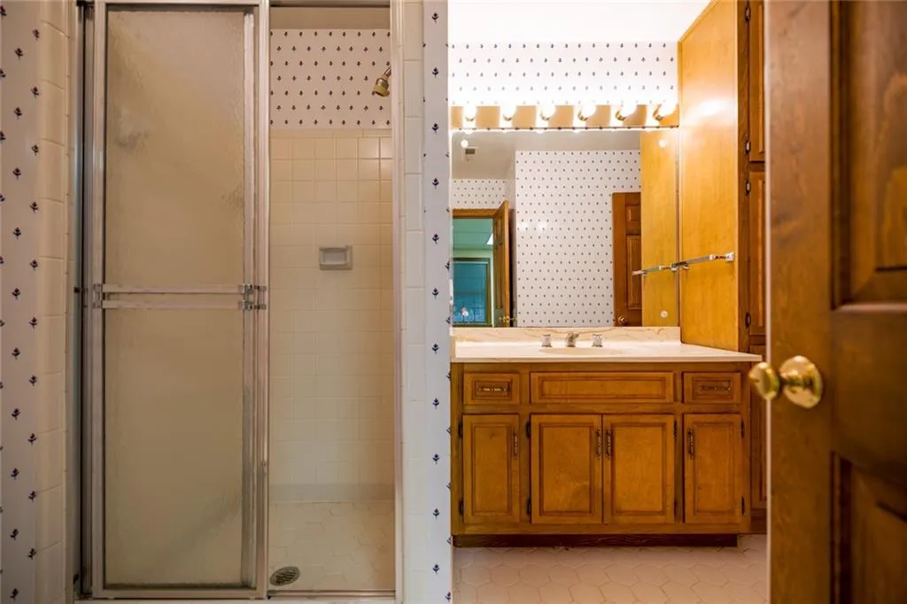 4 Bentley Trace Manor, Atlanta, Georgia 30327, 5 Bedrooms Bedrooms, ,4 BathroomsBathrooms,Residential,Sold,4 Bentley Trace Manor,7059591 4 Bentley Trace Manor, Atlanta, Georgia 30327, 5 Bedrooms Bedrooms, ,4 BathroomsBathrooms,Residential,Sold,4 Bentley Trace Manor,7059591