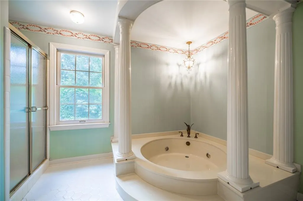 4 Bentley Trace Manor, Atlanta, Georgia 30327, 5 Bedrooms Bedrooms, ,4 BathroomsBathrooms,Residential,Sold,4 Bentley Trace Manor,7059591 4 Bentley Trace Manor, Atlanta, Georgia 30327, 5 Bedrooms Bedrooms, ,4 BathroomsBathrooms,Residential,Sold,4 Bentley Trace Manor,7059591