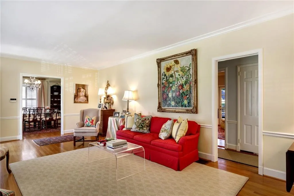 658 Greenview Avenue Ne, Atlanta, Georgia 30305, 4 Bedrooms Bedrooms, ,3 BathroomsBathrooms,Residential,Sold,658 Greenview Avenue Ne,5757570