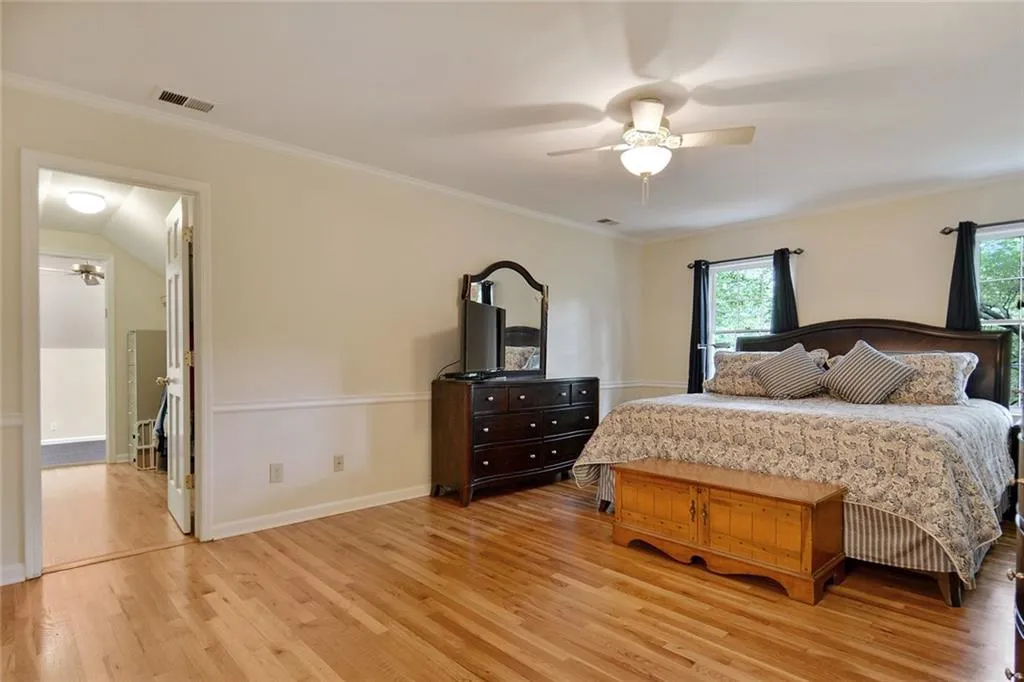 915 Edgewater Trail, Sandy Springs, Georgia 30328, 4 Bedrooms Bedrooms, ,2 BathroomsBathrooms,Residential,Sold,915 Edgewater Trail,6728861
