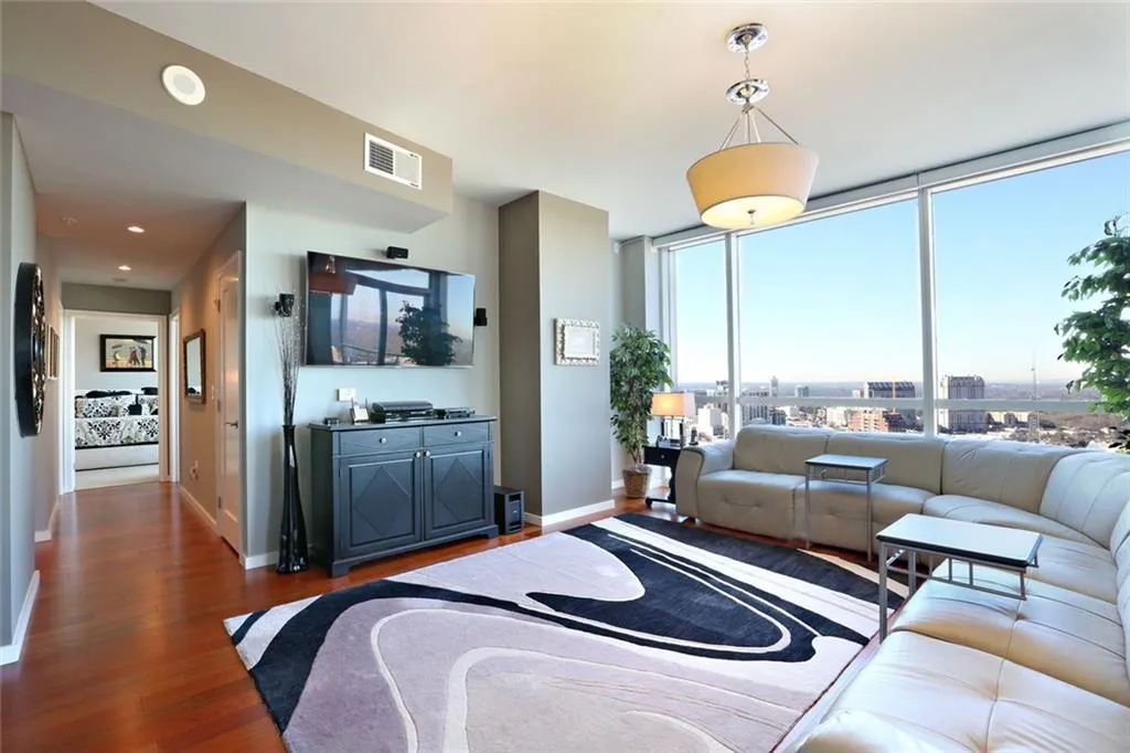 3325 Piedmont Road Ne Unit 2802, Atlanta, Georgia 30305, 3 Bedrooms Bedrooms, ,3 BathroomsBathrooms,Residential,Sold,3325 Piedmont Road Ne Unit 2802,5642334