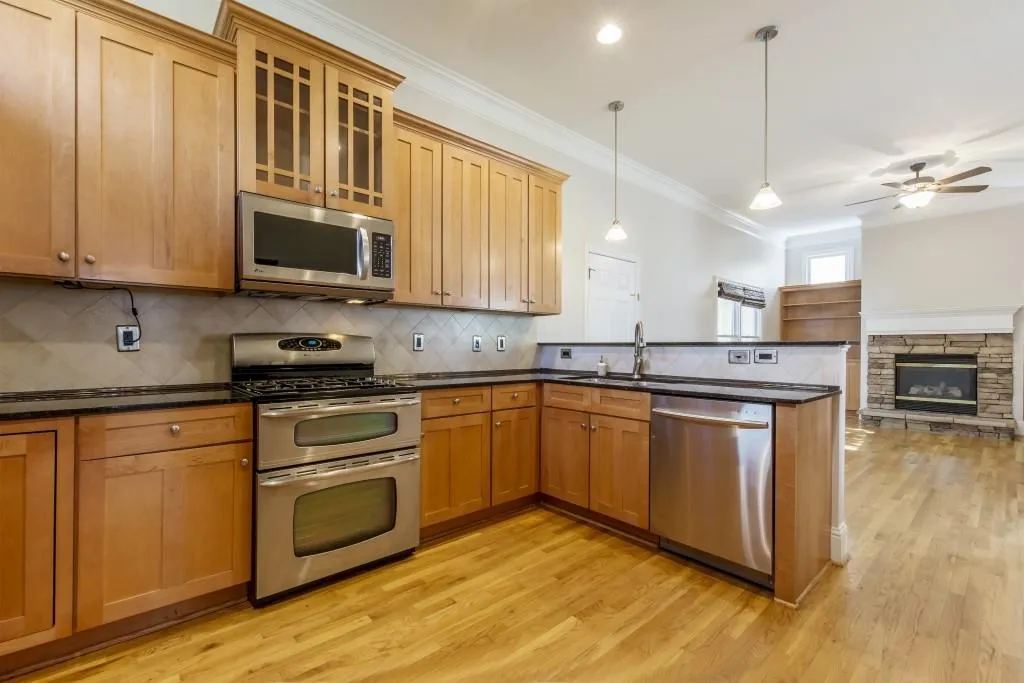 1133 Davis Circle Nw, Atlanta, Georgia 30318, 4 Bedrooms Bedrooms, ,3 BathroomsBathrooms,Residential,Sold,1133 Davis Circle Nw,5976653