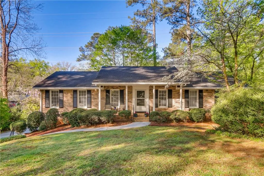 7264 Selkirk Drive, Atlanta, Georgia 30328, 3 Bedrooms Bedrooms, ,2 BathroomsBathrooms,Residential,Sold,7264 Selkirk Drive,6516068