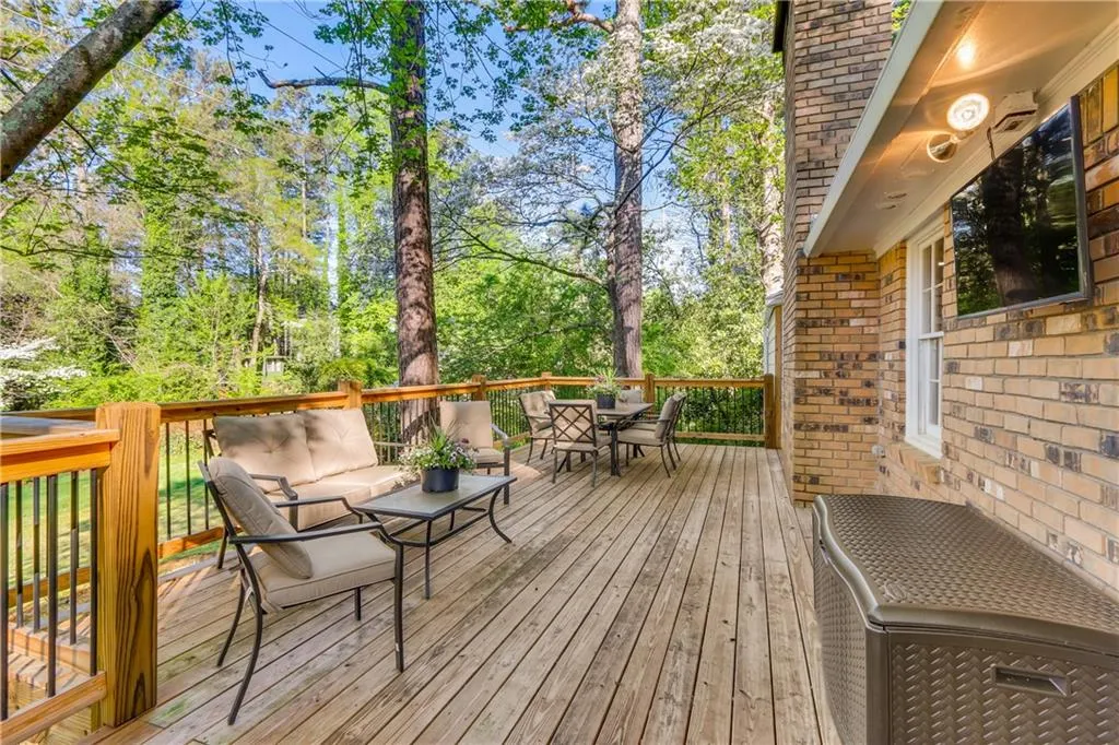 7264 Selkirk Drive, Atlanta, Georgia 30328, 3 Bedrooms Bedrooms, ,2 BathroomsBathrooms,Residential,Sold,7264 Selkirk Drive,6516068